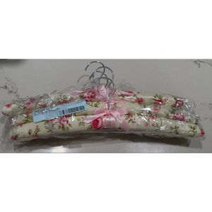 NEW 5 Victorian Floral Padded Hangers Pink Closet 15”